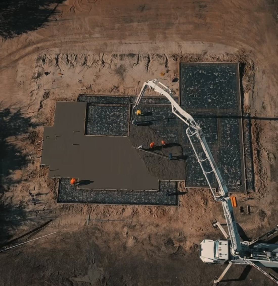 RC21 LLC pouring the foundation slab for a custom home in Northeast Texas